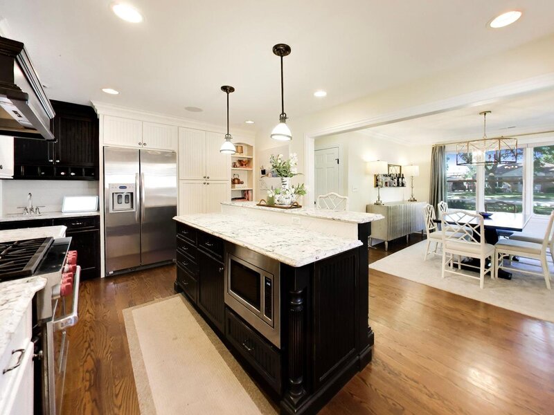 833 E Rockland Road Libertyville IL 60048