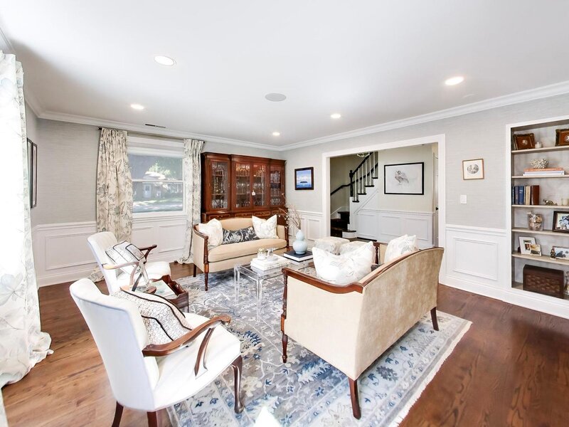 833 E Rockland Road Libertyville IL 60048