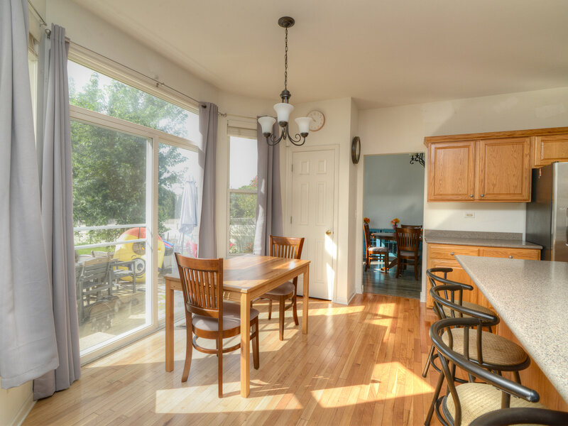 688 Stewart Avenue North Aurora IL 60542
