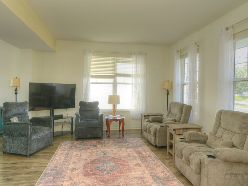 688 Stewart Avenue North Aurora IL 60542
