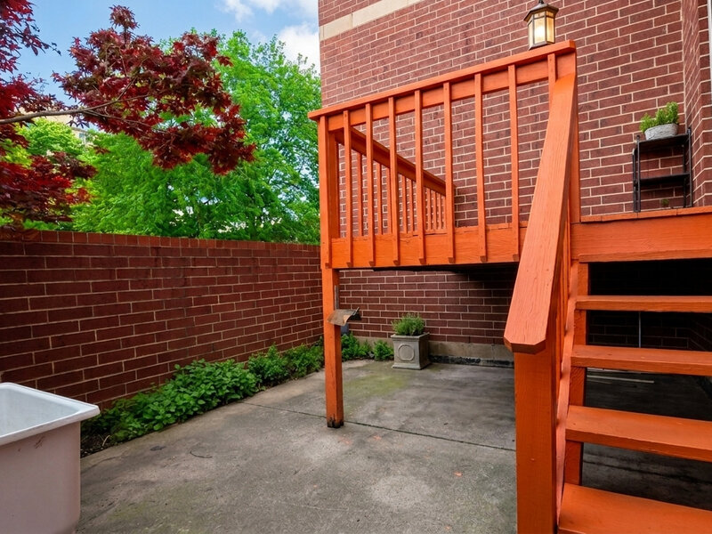 2805 S Stewart Avenue Chicago IL 60616