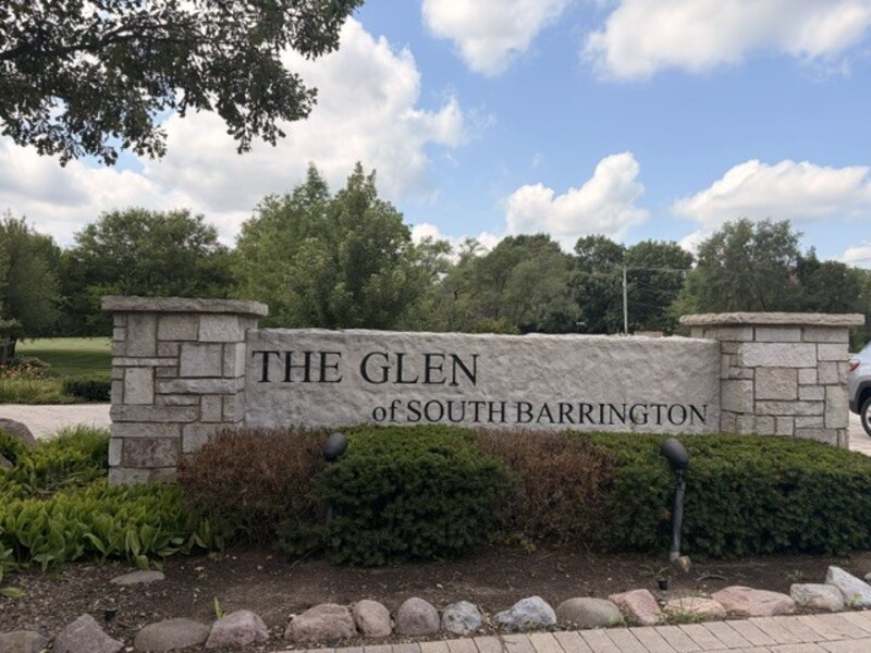 10 Corey Drive Barrington IL 60010
