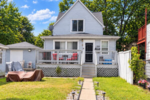 Photo of 11820 S Harvard Avenue Chicago IL 60628