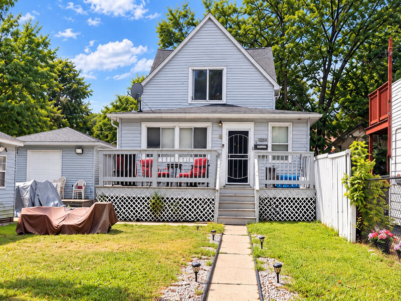 11820 S Harvard Avenue Chicago IL 60628