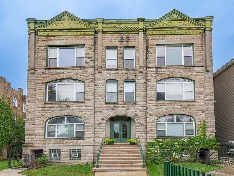 6126 S University Avenue Chicago IL 60637
