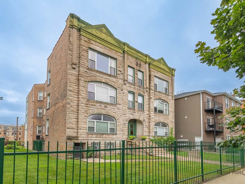 6126 S University Avenue Chicago IL 60637