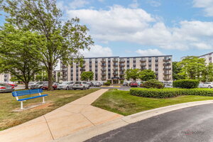 Photo of 9118 W Elmwood Drive Niles IL 60714 Unit 1K