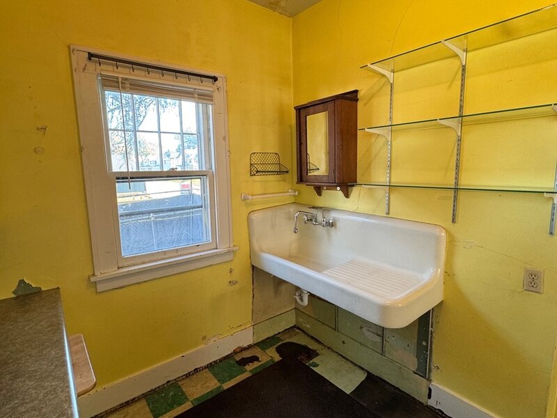 918 W Locust Street Davenport IA 52804