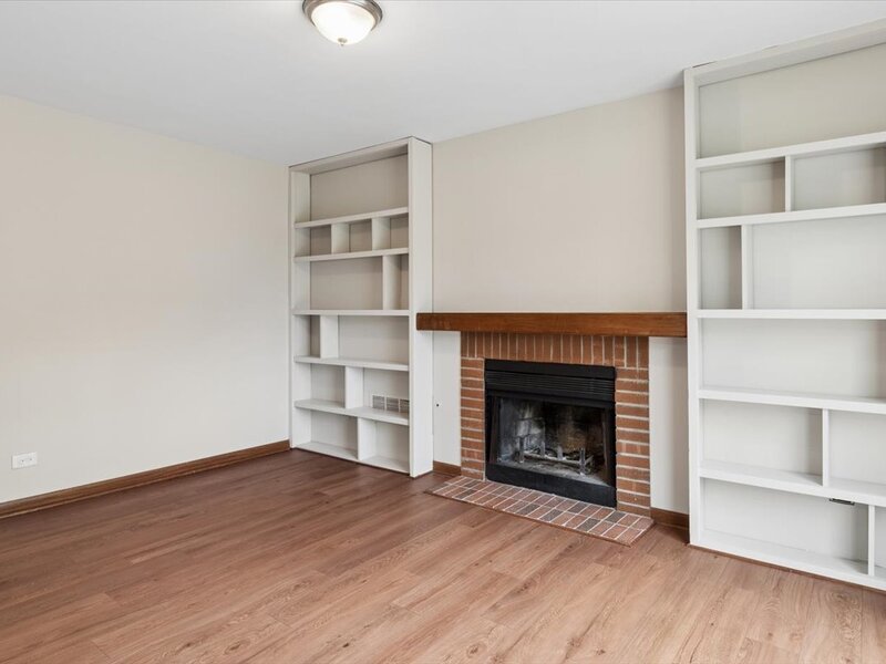 1440 Carleton Avenue Naperville IL 60565