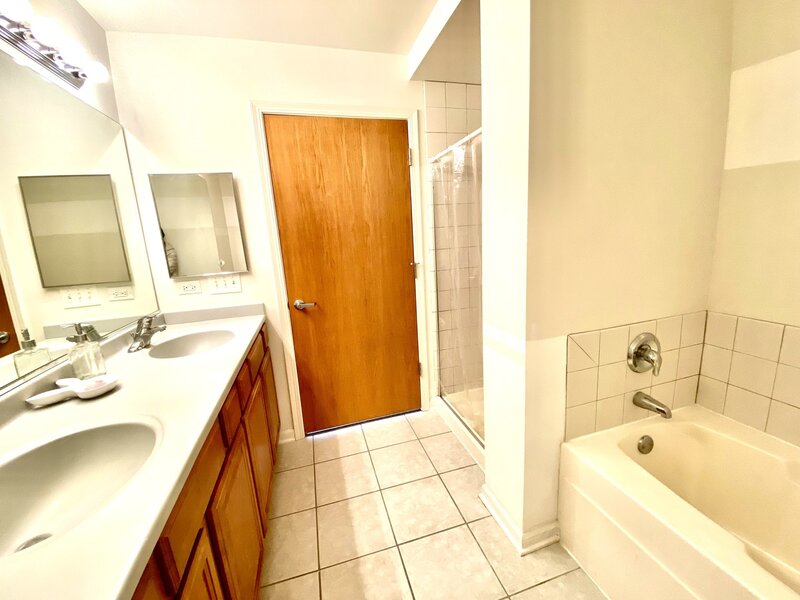 1250 S Indiana Avenue Chicago IL 60605