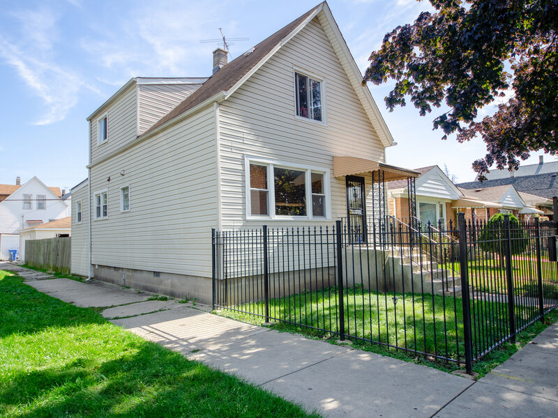 2263 N Marmora Avenue Chicago IL 60639