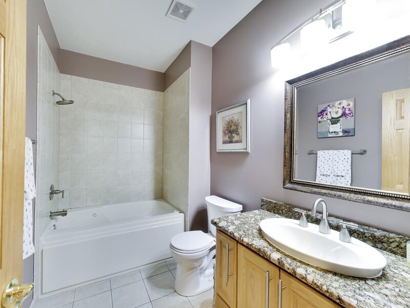 11 Deer Trail Court Burr Ridge IL 60527