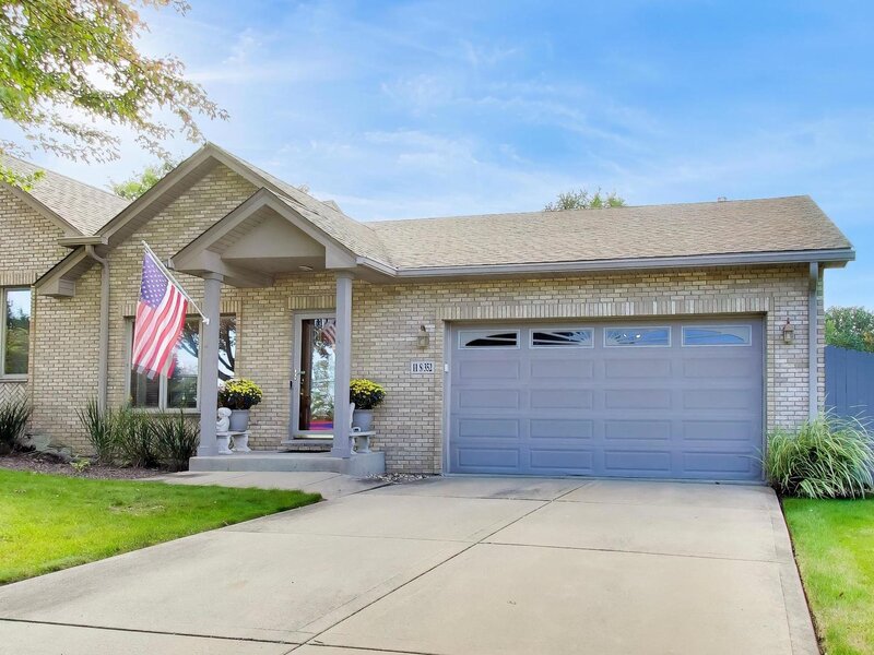 11 Deer Trail Court Burr Ridge IL 60527