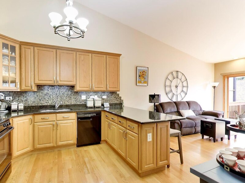 11 Deer Trail Court Burr Ridge IL 60527
