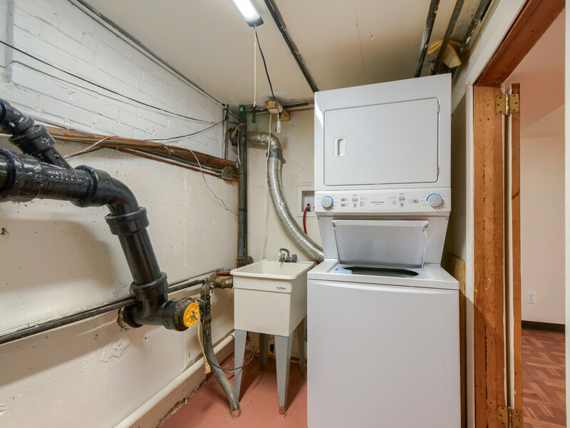 1930 W Birchwood Avenue Chicago IL 60626