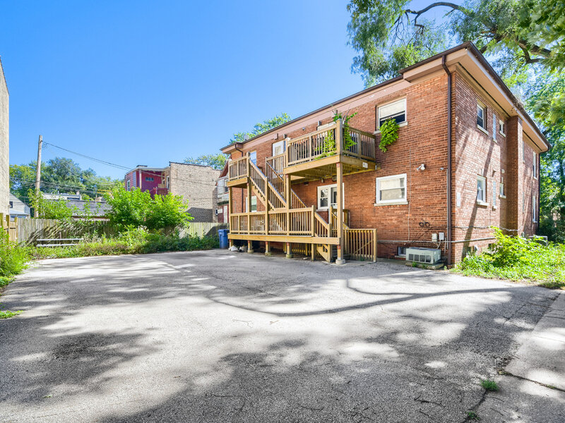 1930 W Birchwood Avenue Chicago IL 60626