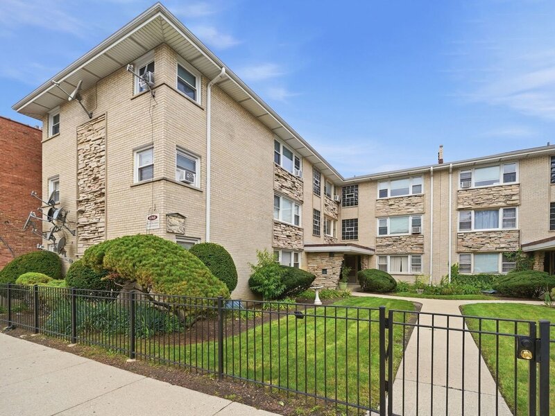 6968 W Diversey Avenue Chicago IL 60707