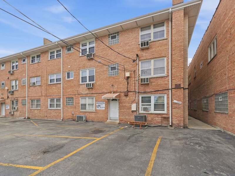 6968 W Diversey Avenue Chicago IL 60707