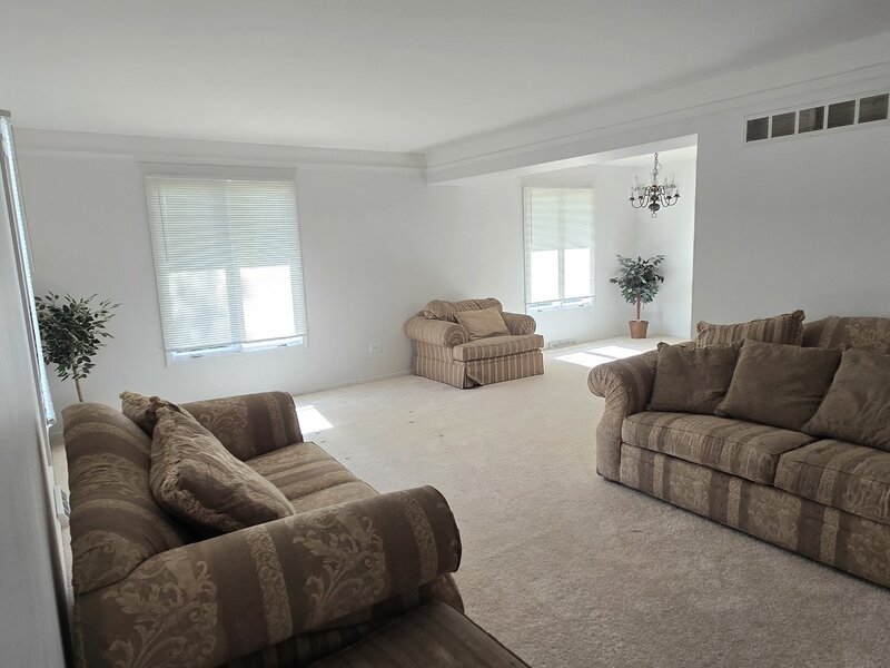 2020 E 169th Place South Holland IL 60473