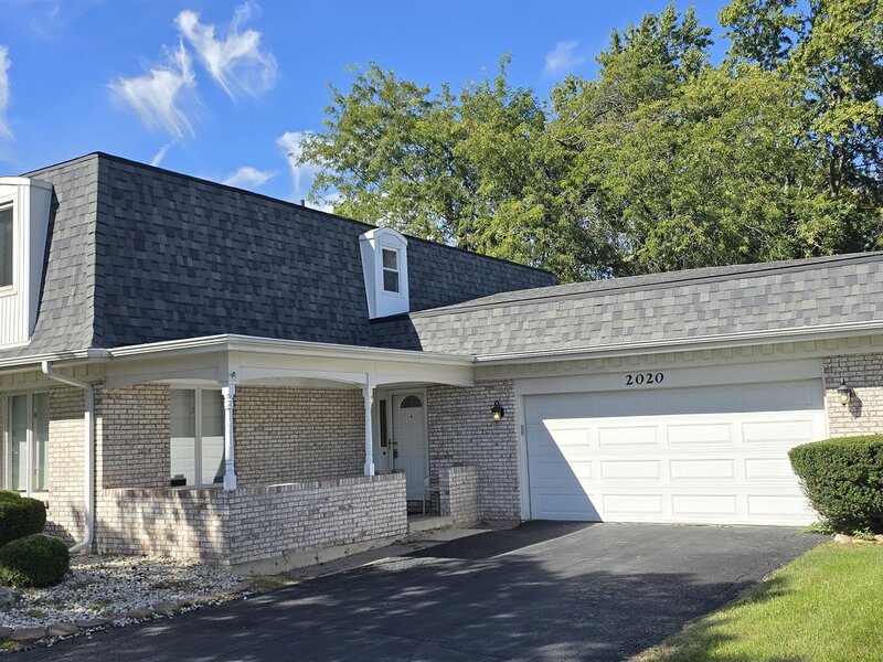 2020 E 169th Place South Holland IL 60473