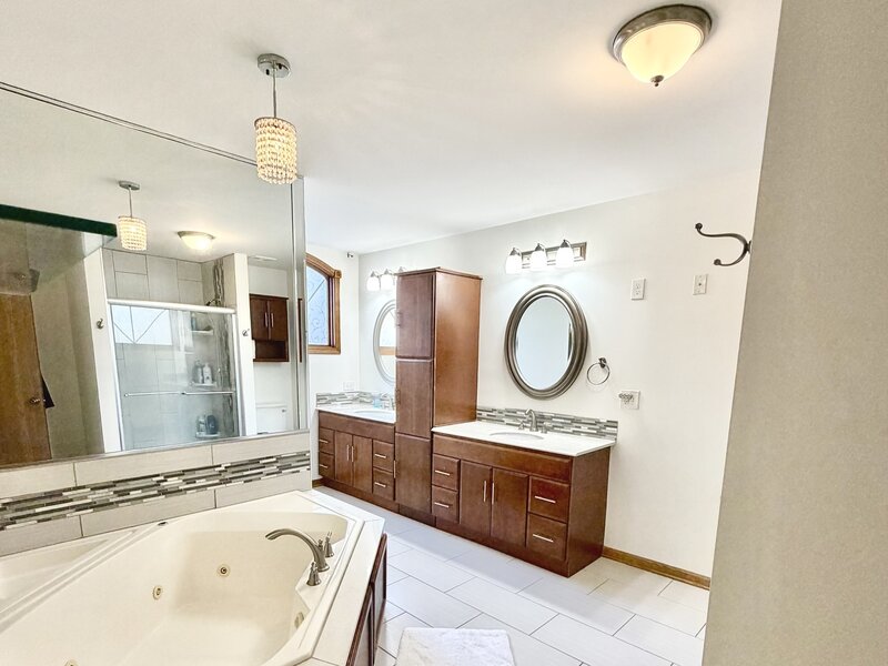 19339 Lisadell Drive Tinley Park IL 60487