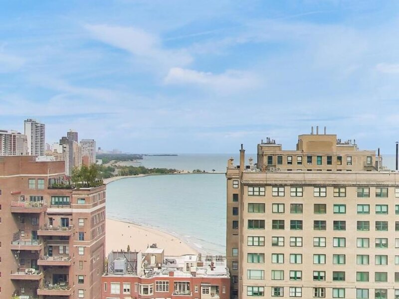 200 E Delaware Place Chicago IL 60611