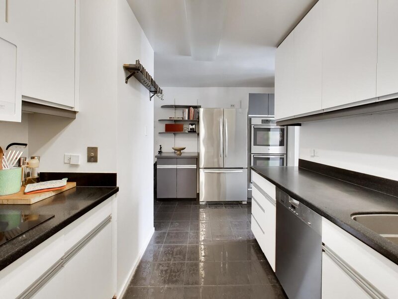 200 E Delaware Place Chicago IL 60611