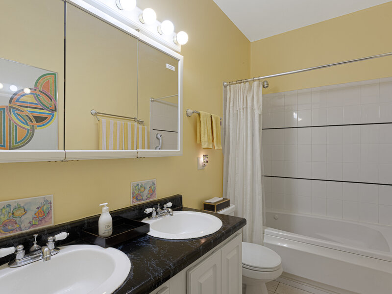 3512 W Leland Avenue Chicago IL 60625