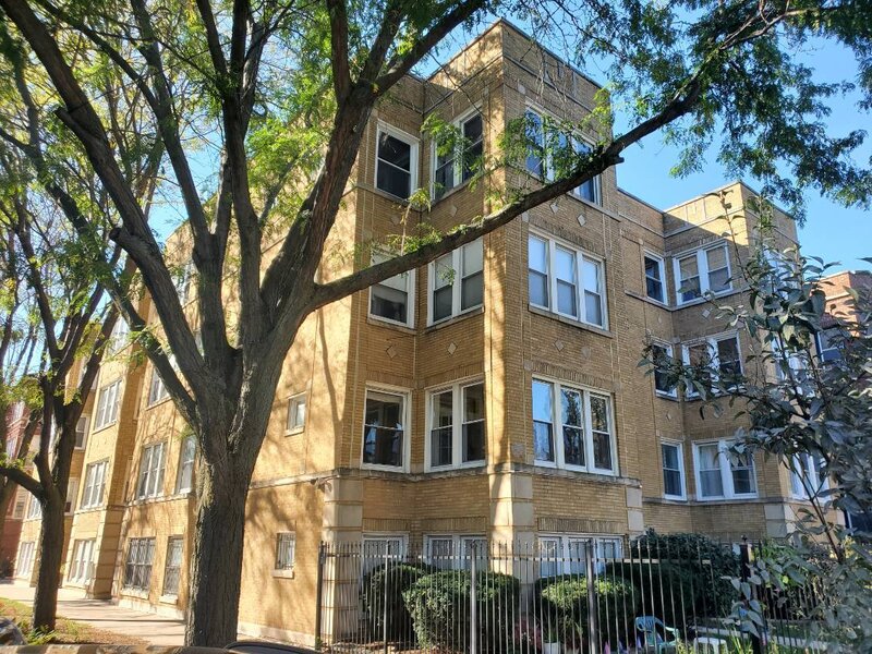 3512 W Leland Avenue Chicago IL 60625