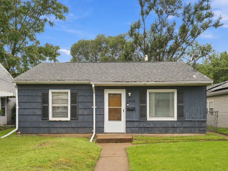 1904 9th Street Rock Island IL 61201
