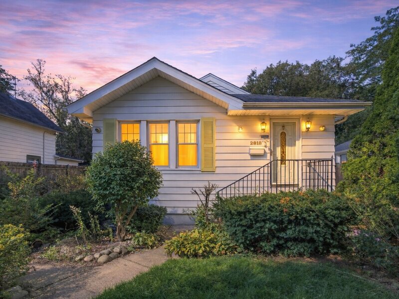 2818 Elisha Avenue Zion IL 60099