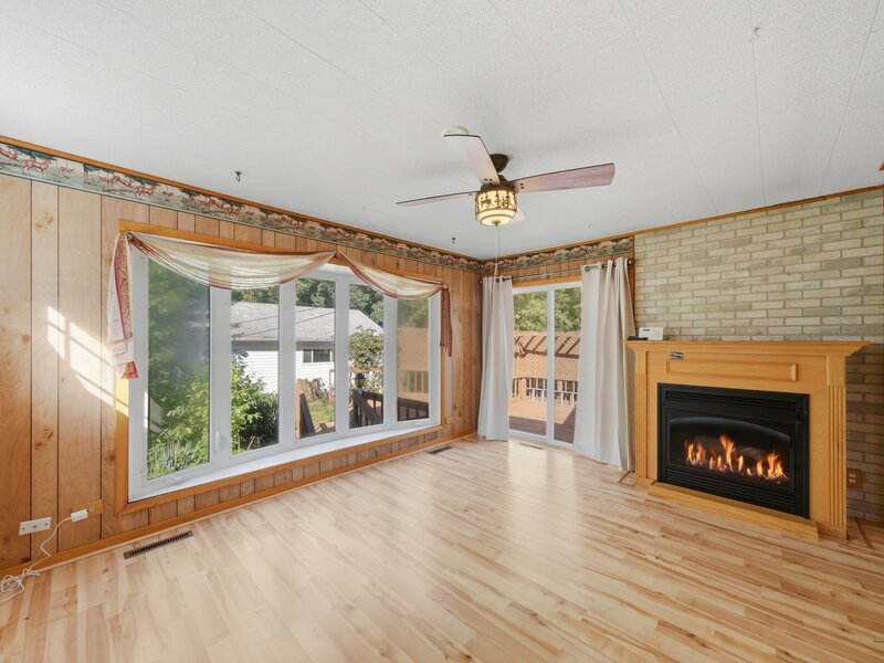 2818 Elisha Avenue Zion IL 60099