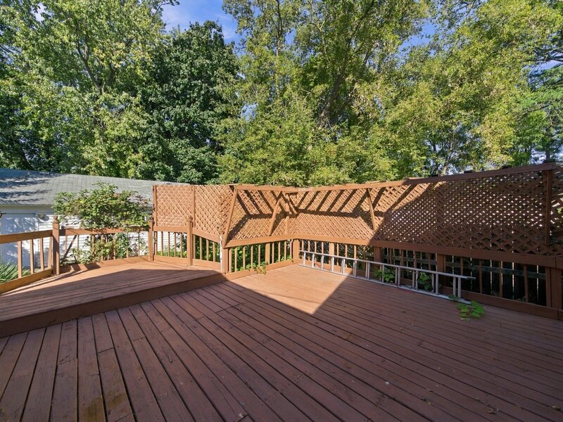 2818 Elisha Avenue Zion IL 60099