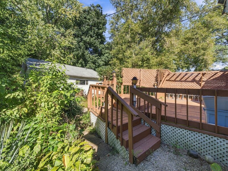2818 Elisha Avenue Zion IL 60099