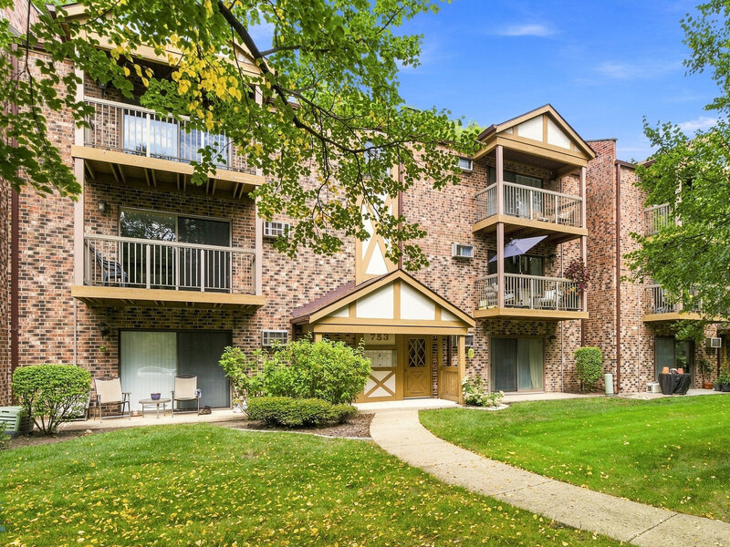 753 S Dwyer Avenue Arlington Heights IL 60005