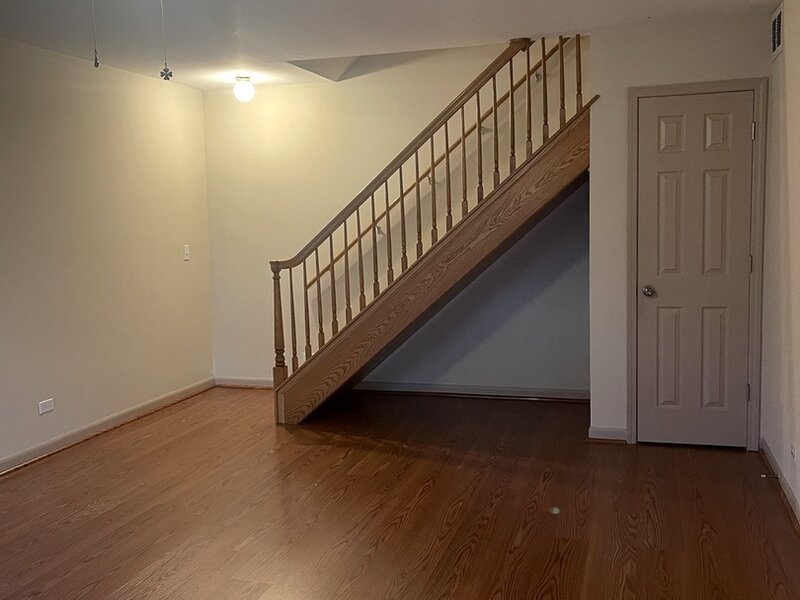 203 Emerson Court Bloomingdale IL 60108