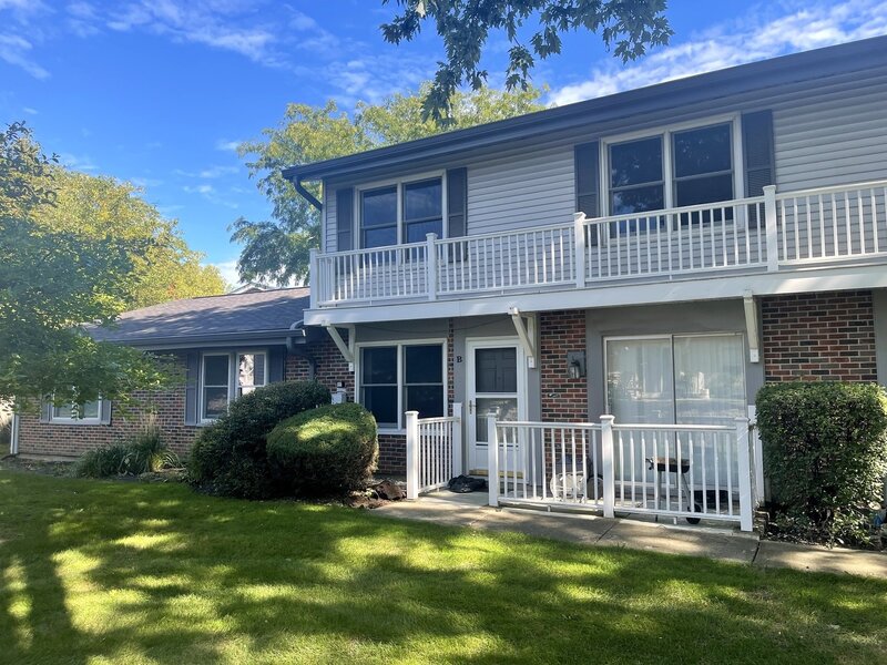 203 Emerson Court Bloomingdale IL 60108
