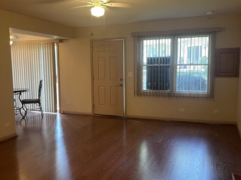 203 Emerson Court Bloomingdale IL 60108