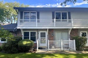Photo of 203 Emerson Court Bloomingdale IL 60108