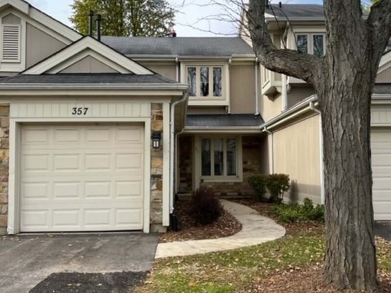 357 Kildeer Lane Deerfield IL 60015