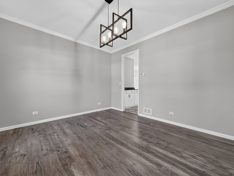 17 Chapel Hill Court Westmont IL 60559