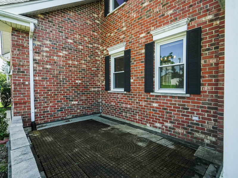 17 Chapel Hill Court Westmont IL 60559