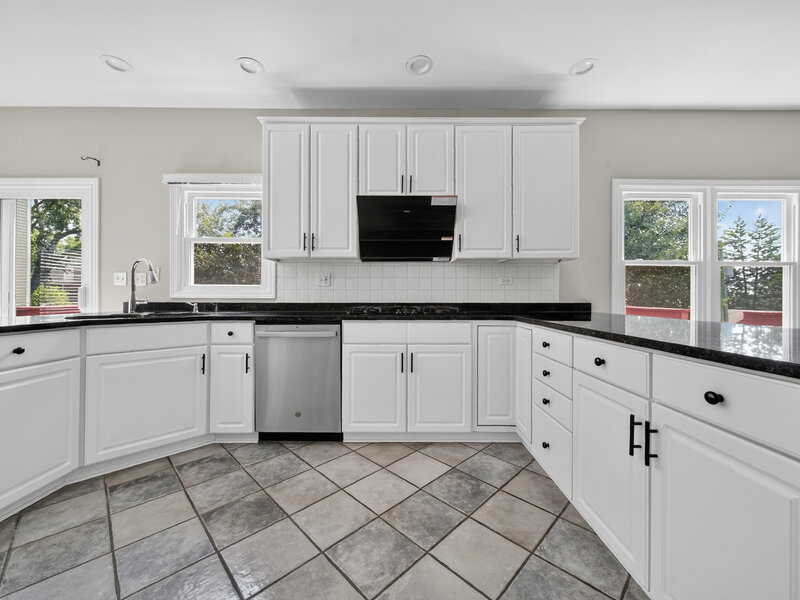 17 Chapel Hill Court Westmont IL 60559