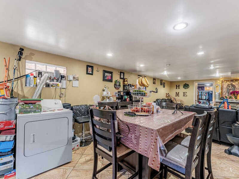 3920 W 84th Place Chicago IL 60652