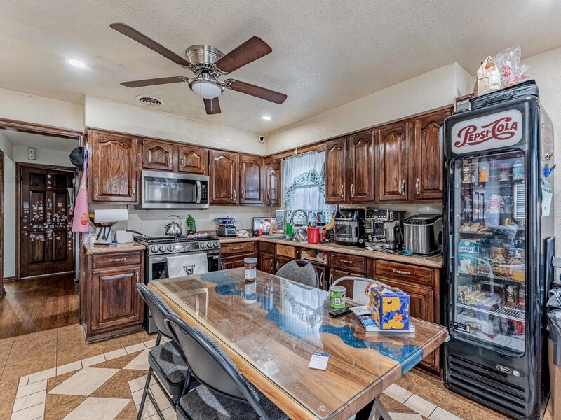 3920 W 84th Place Chicago IL 60652