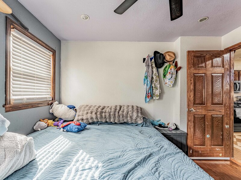 3920 W 84th Place Chicago IL 60652