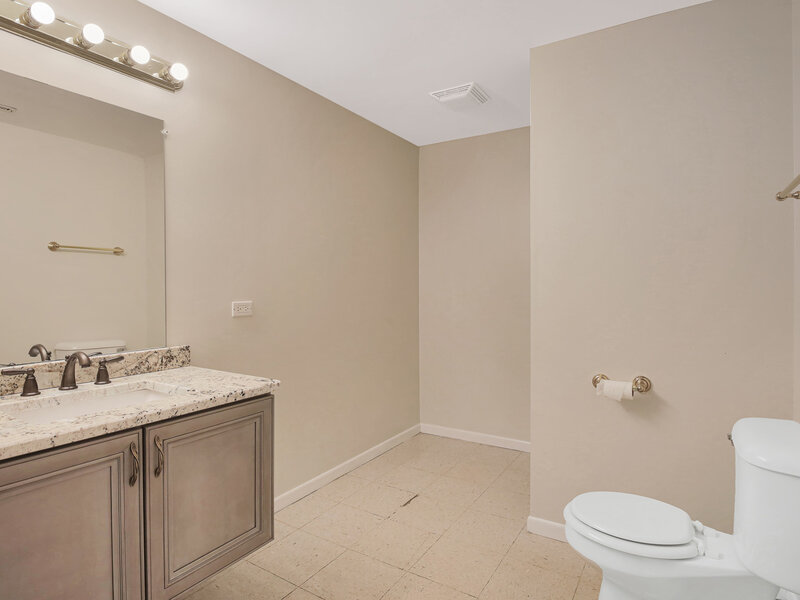 307 Blackstone Avenue Willow Springs IL 60480