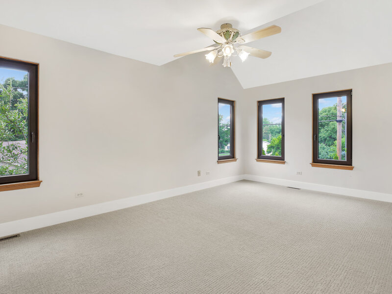 307 Blackstone Avenue Willow Springs IL 60480
