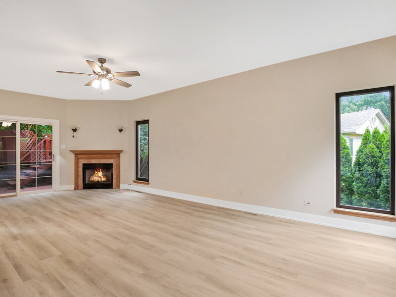 307 Blackstone Avenue Willow Springs IL 60480