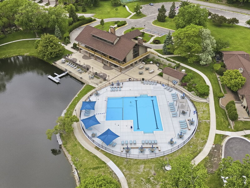 101 Lake Hinsdale Drive Willowbrook IL 60527